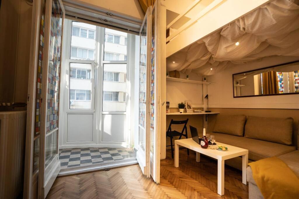 Cozy Studio Near Cismigiu Park Apartment Bukares Bagian luar foto