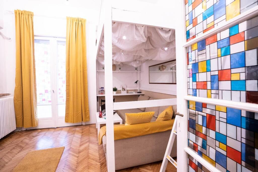Cozy Studio Near Cismigiu Park Apartment Bukares Bagian luar foto